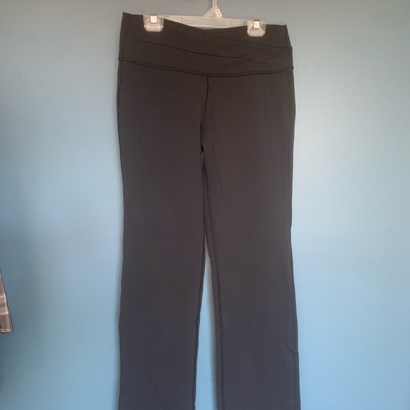 Lululemon yoga pants - Picture 2 of 6